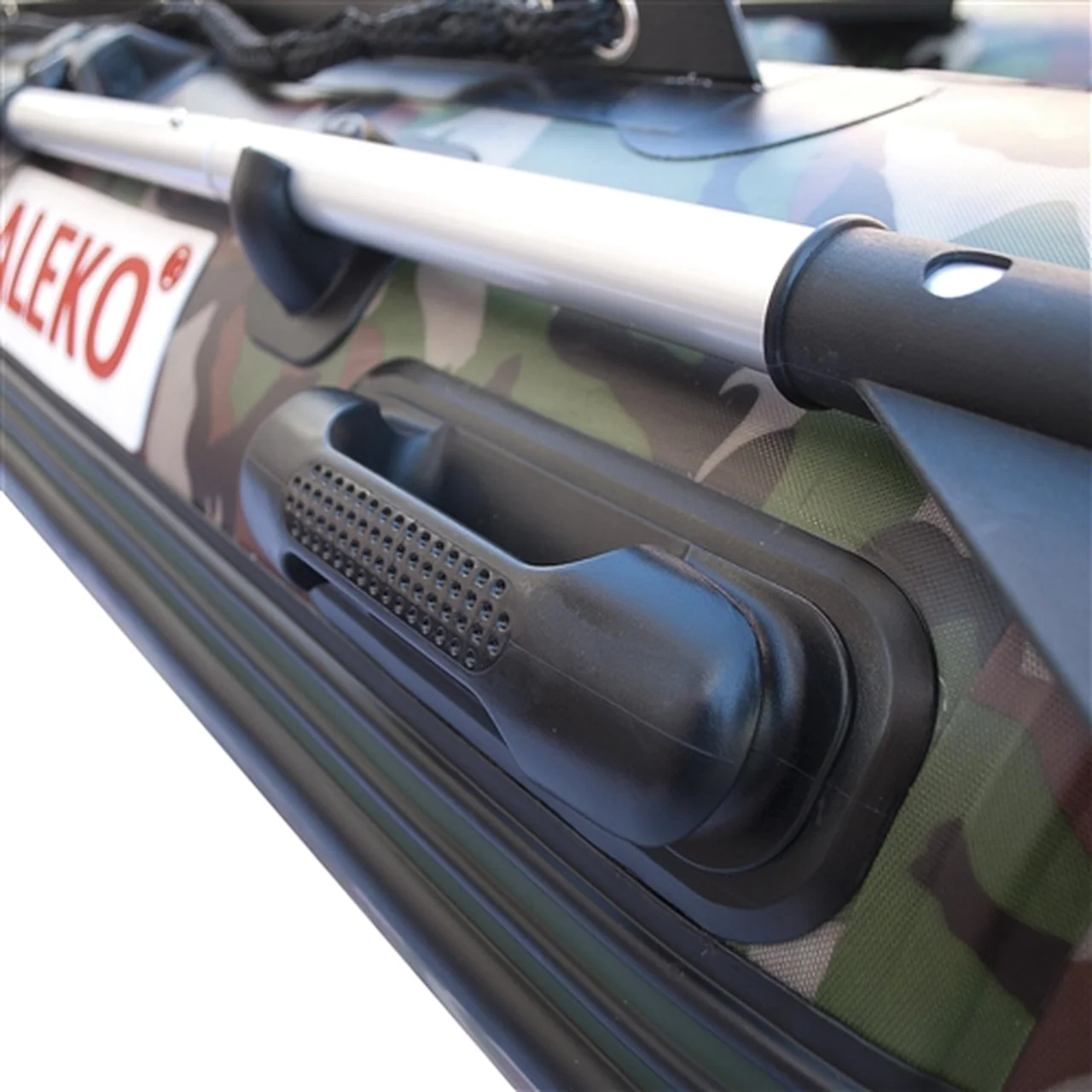 Aleko Boats Inflatable Boat with Aluminum Floor - 8.4 ft - Camouflage Style - Image 5