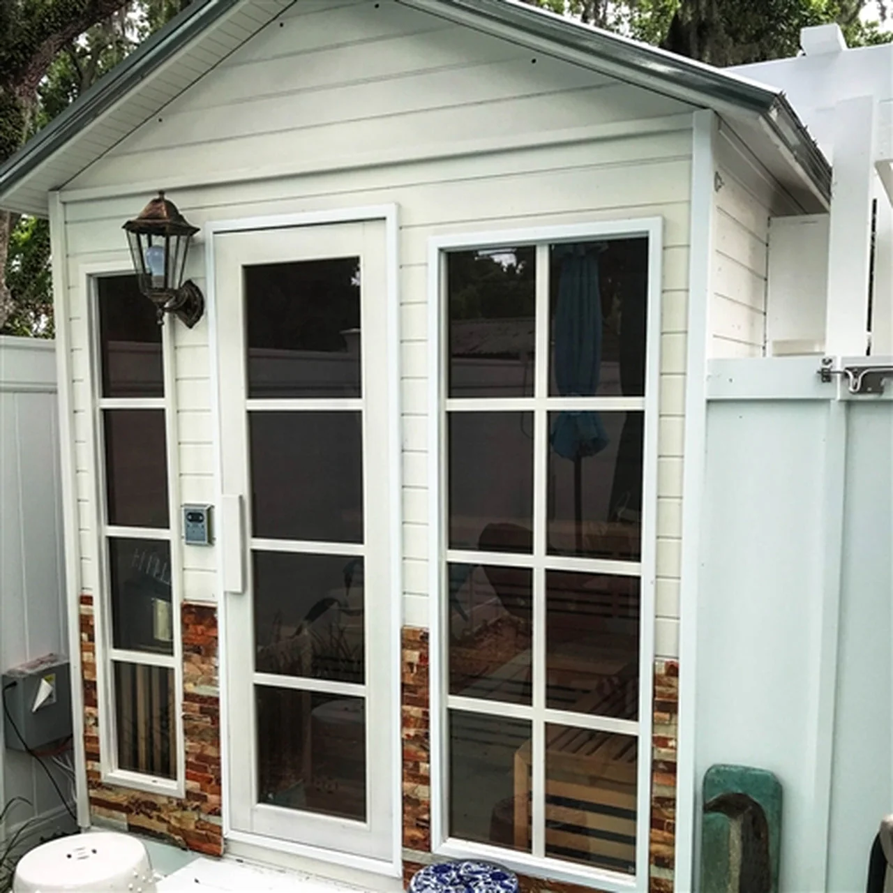 Aleko CED6PORI Outdoor Canadian Red Cedar Wet Dry Sauna - 6 Person - 6 kW ETL Electrical Heater - Stone Finish - Image 2