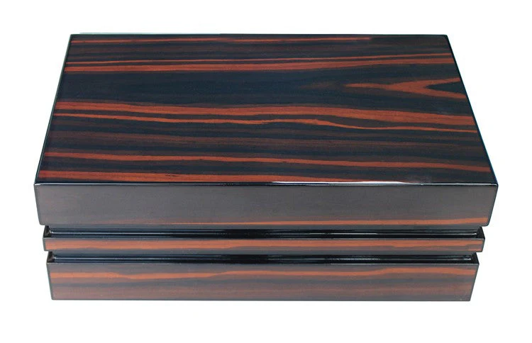 Prestige Import Group BastionBloc Ebony Lacquer Desktop Cigar Humidor with Cedar - Image 4