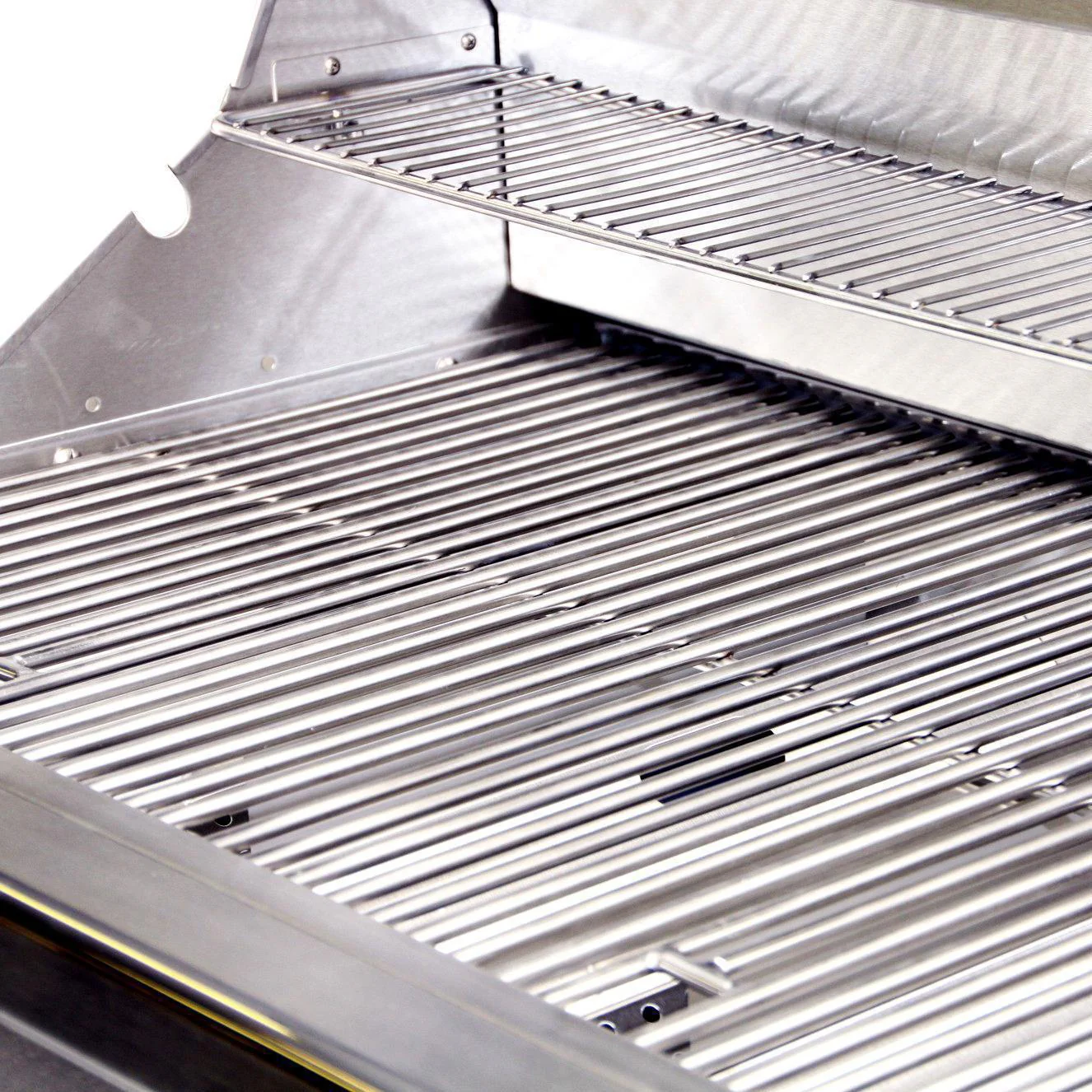 Coyote C-Series 34-Inch 3-Burner Built-In Natural Gas Grill - C2C34NG - Image 3