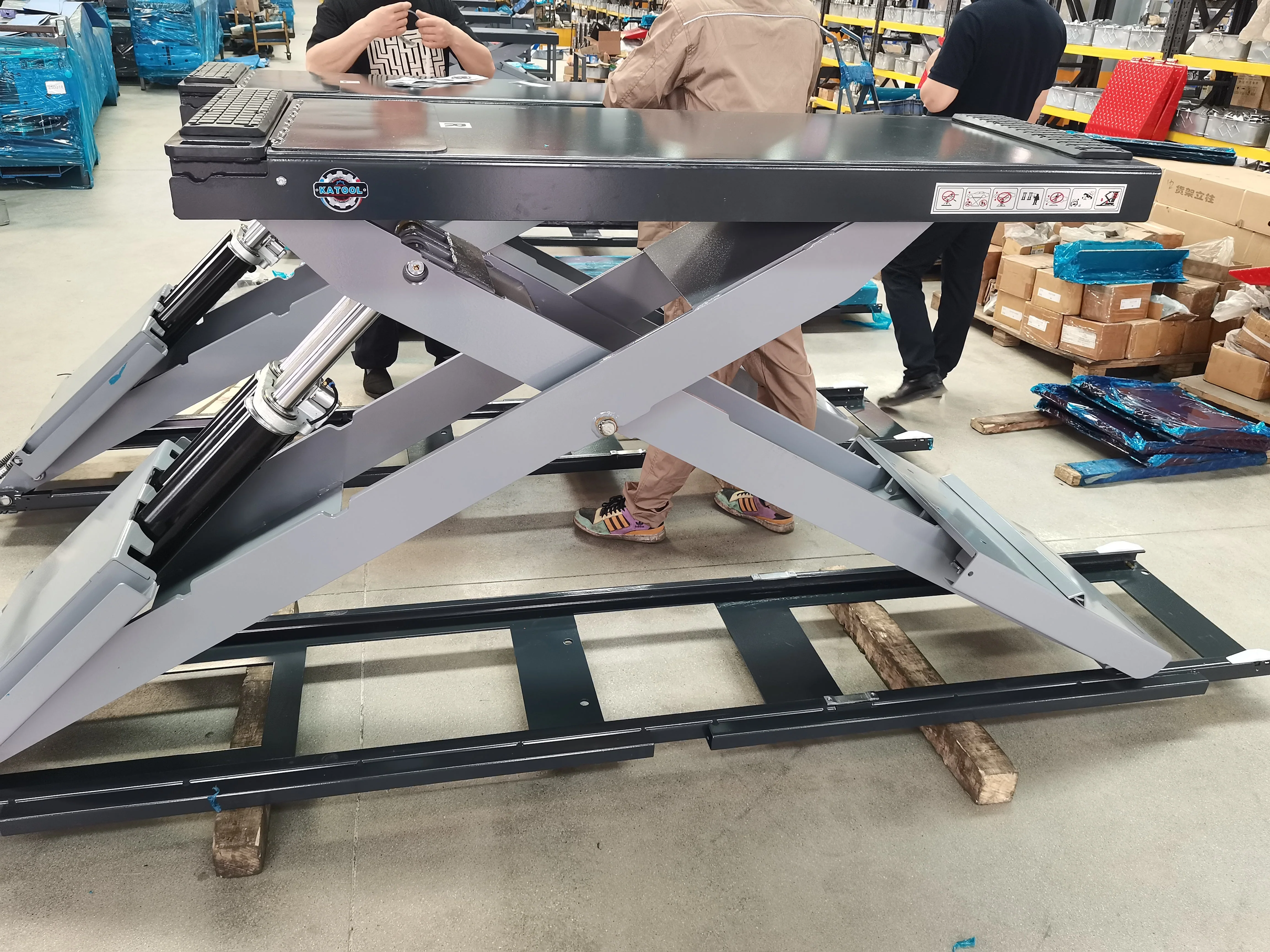 Katool KT-X99 7,700 lb Hydraulic Scissor Lift Platform - Image 10