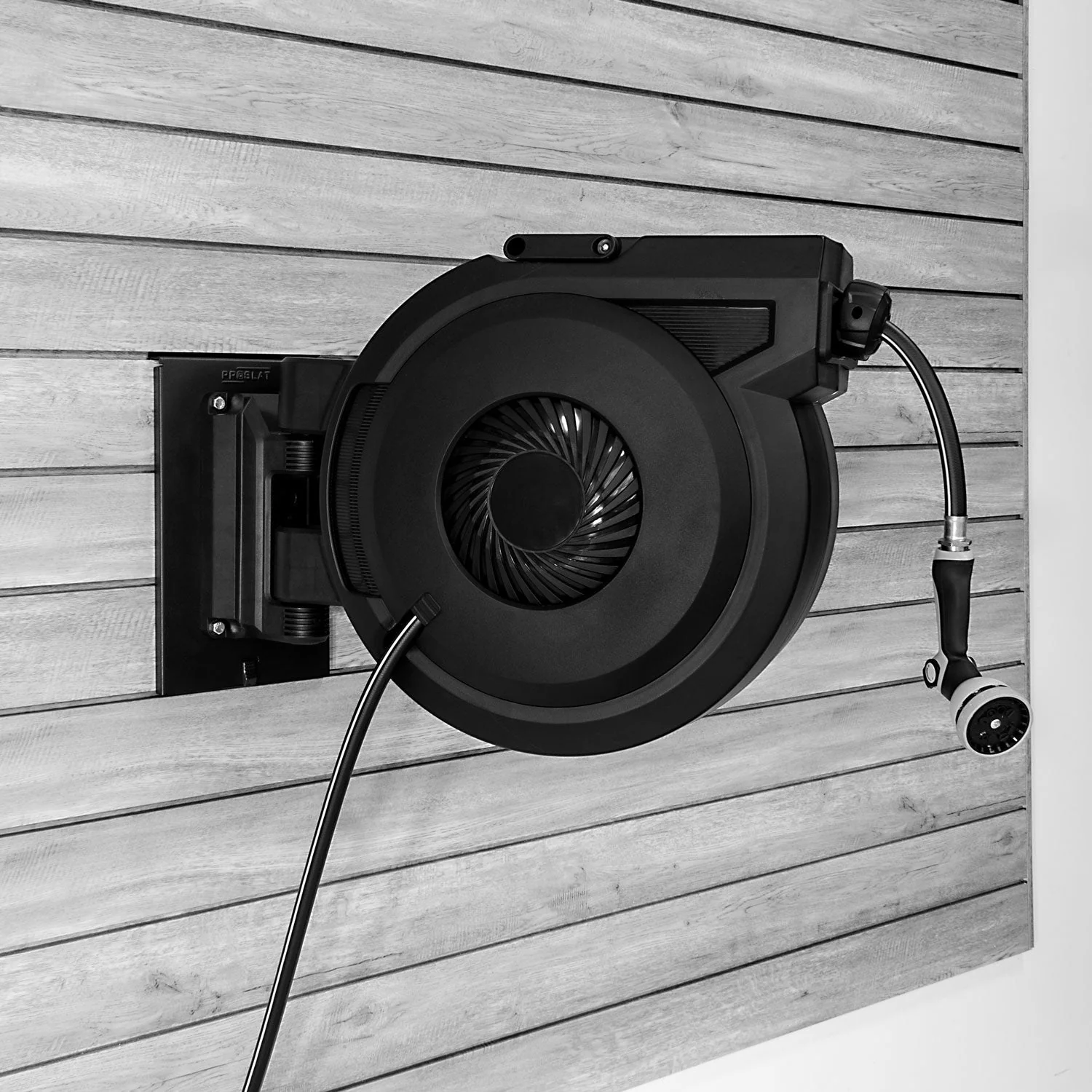 Proslat STEALTH Retractable Hose Reel with 80ft Hose and Nozzle - Image 2