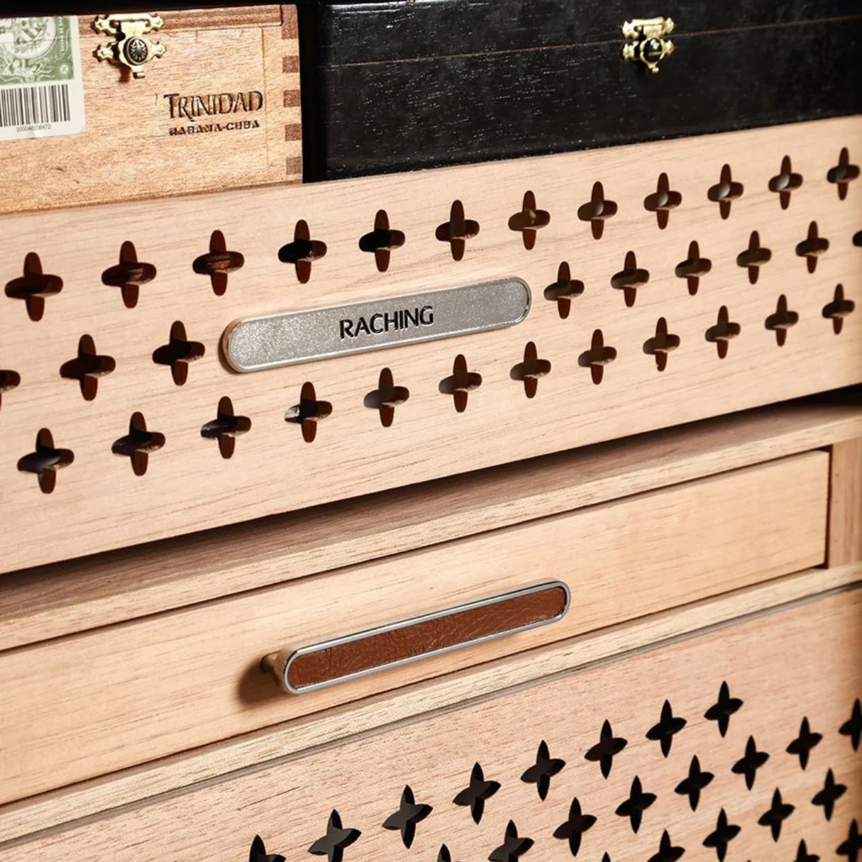 Raching RR980 Reserva RR Series Electric Cigar Humidor Cabinet 3000-Cigar - Image 12