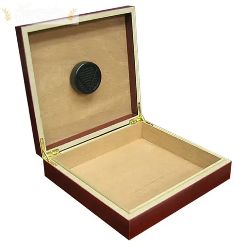 Prestige Import Group Chateau 20-Count Cigar Humidor with Humidifier - Spanish Cedar Desktop Humidor - Image 6