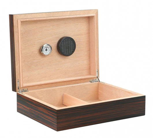 Prestige Import Group Vizcaya Spanish Cedar Lined Desktop Humidor with Hygrometer - Image 9