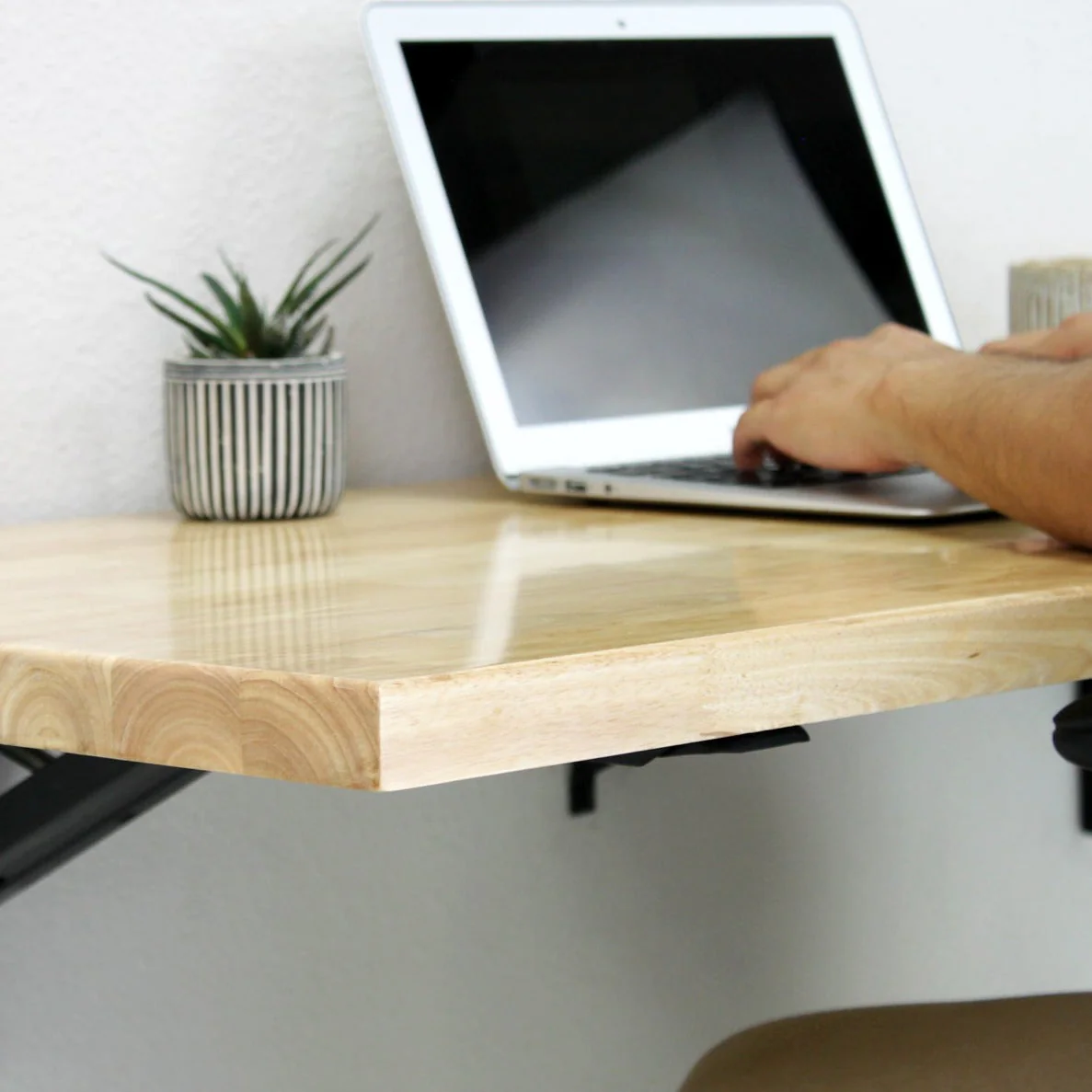 Wall Mounted Folding Workbench - Image 4