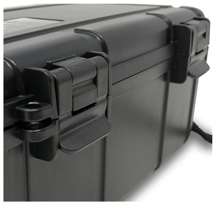 Prestige Import Group Water Crush-Resistant 15-Cigar Travel Humidor with Humidifier and Handle - Image 2